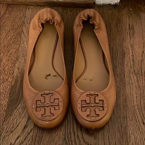 Tory Burch tan leather flat